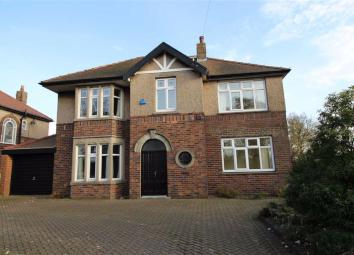 Detached house To Rent in Preston
