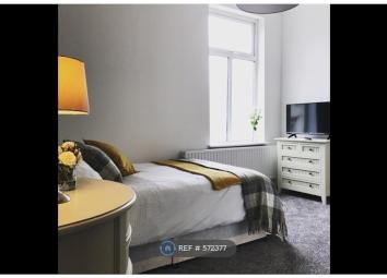 Semi-detached house To Rent in Liverpool