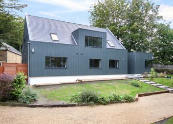 Detached house For Sale in Frome