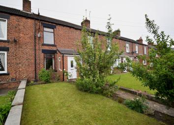 Terraced house For Sale in Wakefield