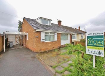 Semi-detached bungalow For Sale in Wirral