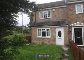 Semi-detached house To Rent in Bradford