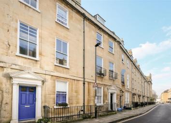 Flat To Rent in Bath