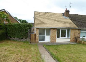 Semi-detached bungalow For Sale in Caerphilly