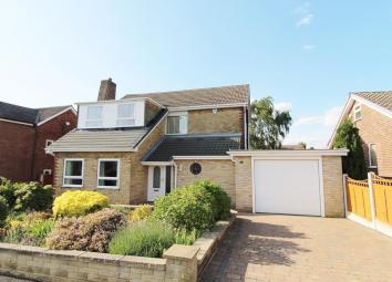 Detached house For Sale in Leeds