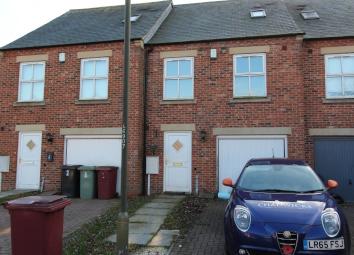 Town house To Rent in Chesterfield