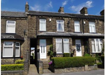Terraced house For Sale in Bradford