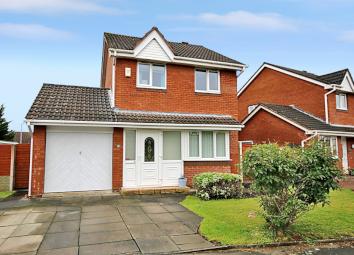 Detached house For Sale in Southport