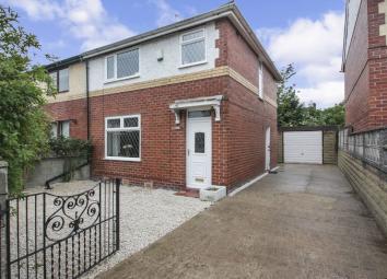 Semi-detached house For Sale in Pontefract