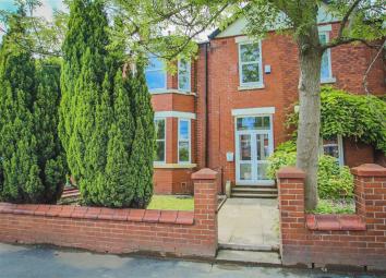 Semi-detached house For Sale in Salford