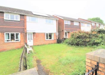 End terrace house For Sale in Barnsley