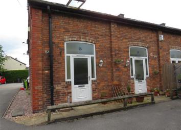 End terrace house To Rent in Winsford