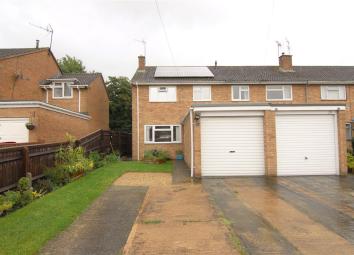 End terrace house For Sale in Stonehouse