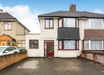3 Bedrooms Terraced house for sale in Bracondale Road, Abbey, Wood, London SE2