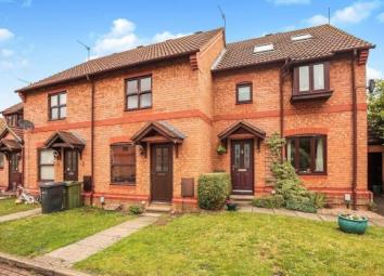 Terraced house To Rent in Guildford