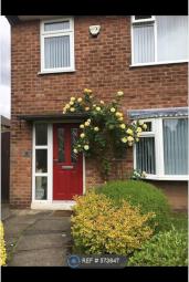 Semi-detached house To Rent in Cheadle