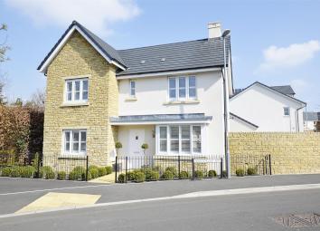 4 Bedroom Detached house to rent