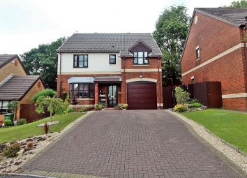 Detached house For Sale in Pontypridd