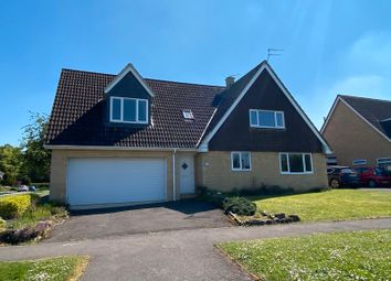 Detached house For Sale in Calne