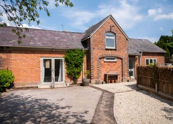 2 Bedroom Detached house to rent