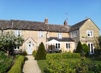 Cottage For Sale in Cirencester