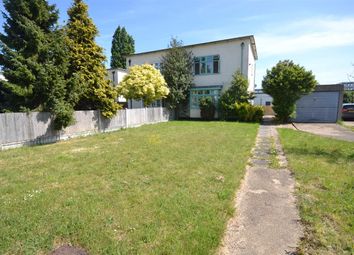 Semi-detached house For Sale in Tilbury